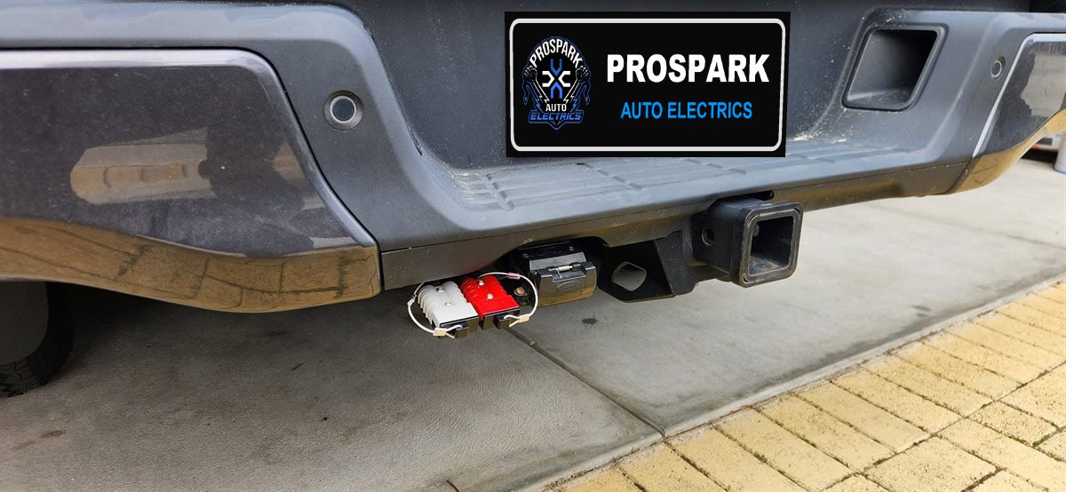 Anderson plugs and trailer socket mounted beside the towbar receiver